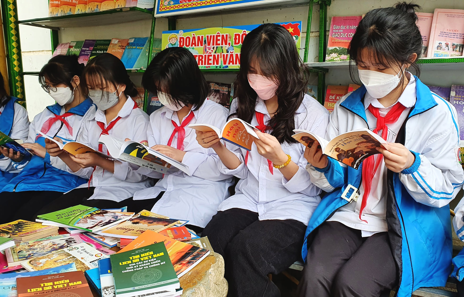 Hưởng ứng ngày Sách và Văn hóa đọc Việt Nam năm 2022