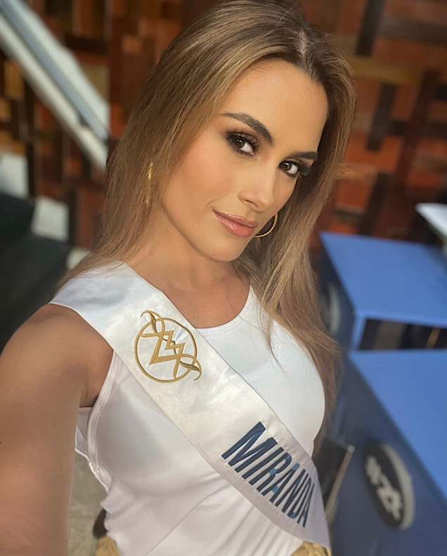 candidatas a miss venezuela 2022. final: 16 nov. (70 aniversario). video entrevista jurado: pag 1. - Página 16 2A120071-CDC0-4E41-9E28-A6AFF6164D62