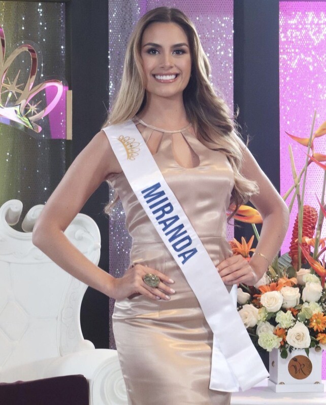 candidatas a miss venezuela 2022. final: 16 nov. (70 aniversario). video entrevista jurado: pag 1. - Página 33 962799676187a7d9fe961683460aaae6ab8b8e