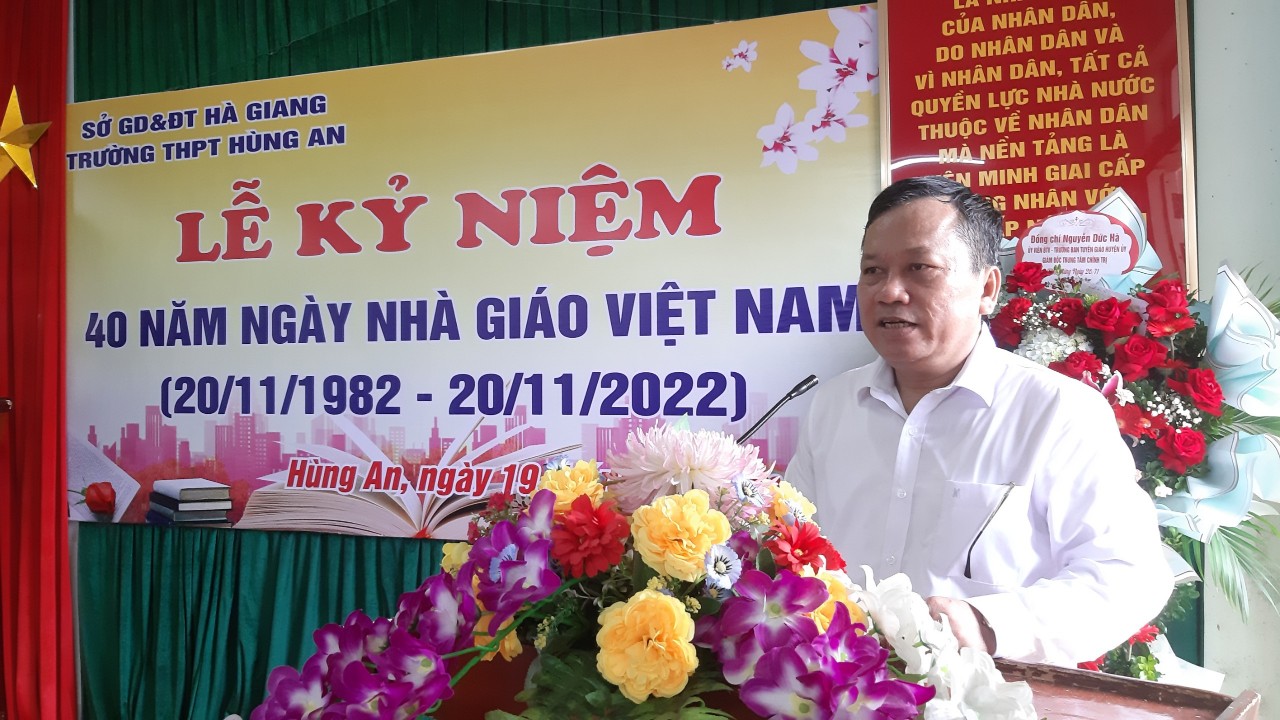Trường THPT Hùng An long trọng kỉ niệm   40 năm  ngày nhà giáo Việt Nam