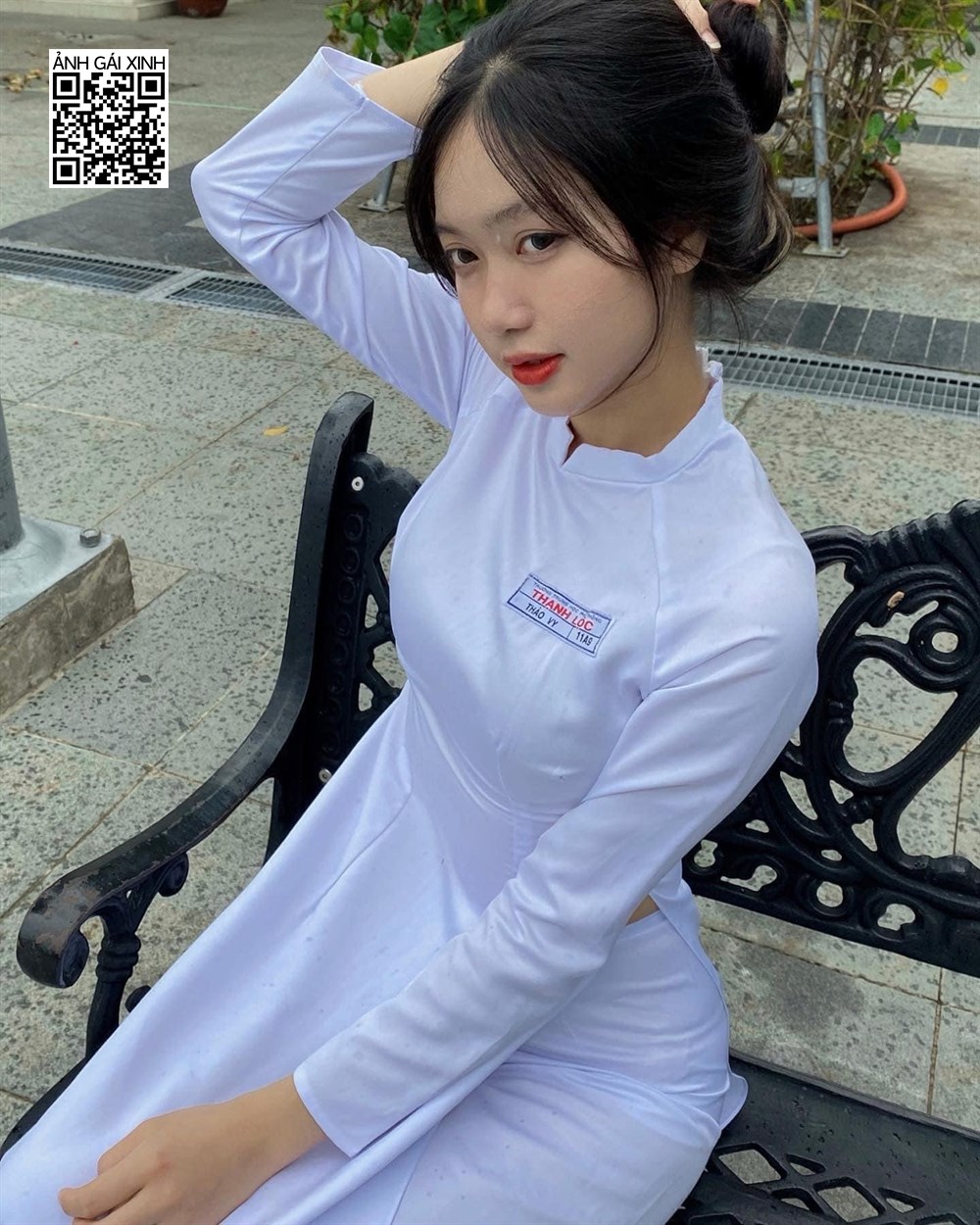 vycutesg_1981.jpg