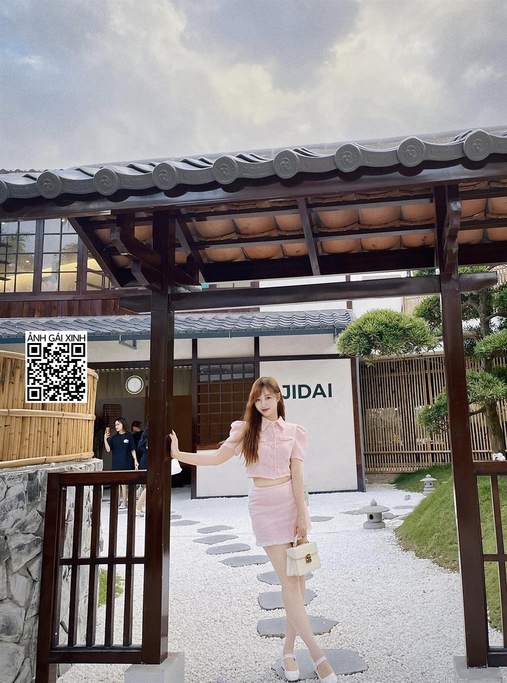 vycutesg_2191.jpg