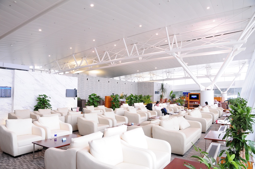 MobiFone miễn phí sử dụng phòng chờ hạng thương gia tại sân bay Nội Bài Phong-ch