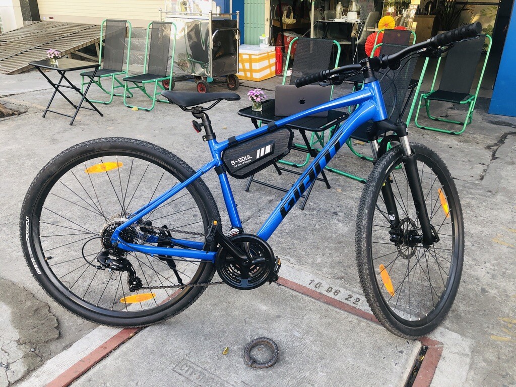 Dư dùng cần bán xe đạp địa hình-đường phố Giant màu xanh siêu lướt - 1