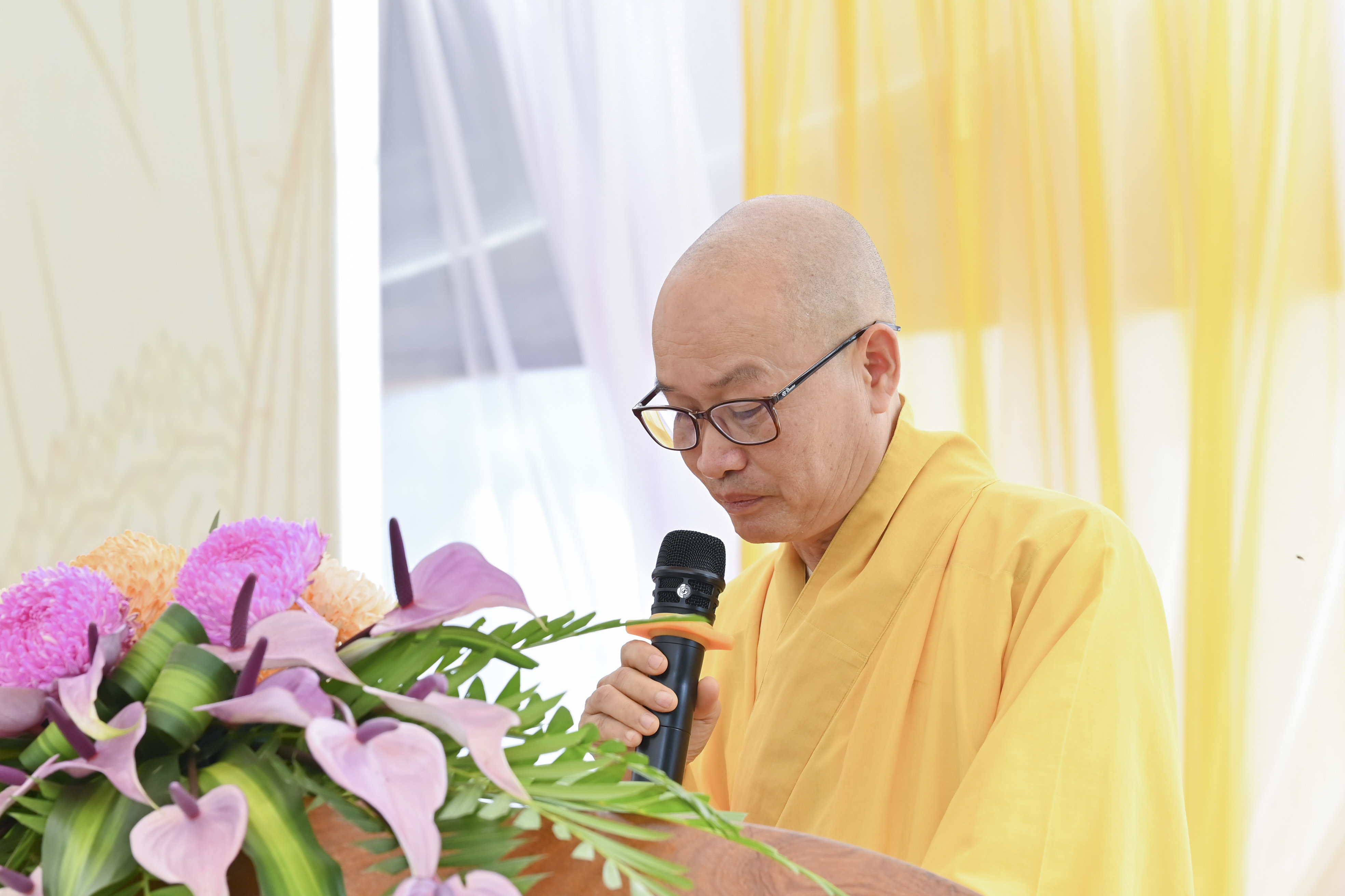 TT. Thich Chiếu Hiền, Trưởng Ban Hướng dẫn Phật tử - Trưởng Ban Trị sự GHPGVN huyện Châu Đức kiêm Trưởng Ban tổ chức phát biểu khai mạc