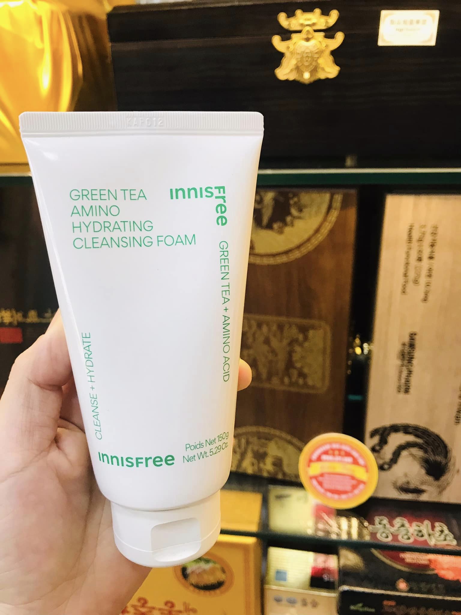 Sữa rửa mặt dưỡng ẩm da innisfree Green Tea Hydrating Amino Acid Cleansing Foam 150 g
