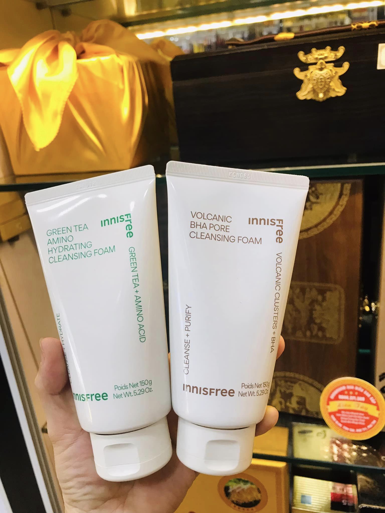 Sữa rửa mặt dưỡng ẩm da innisfree Green Tea Hydrating Amino Acid Cleansing Foam 150 g