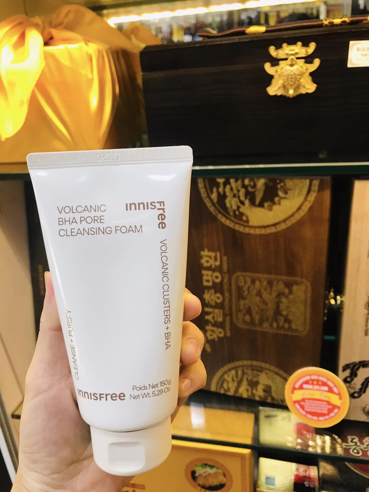 Sữa Rửa Mặt Innisfree Kiểm Soát Nhờn Tro Núi Lửa & BHA 150g