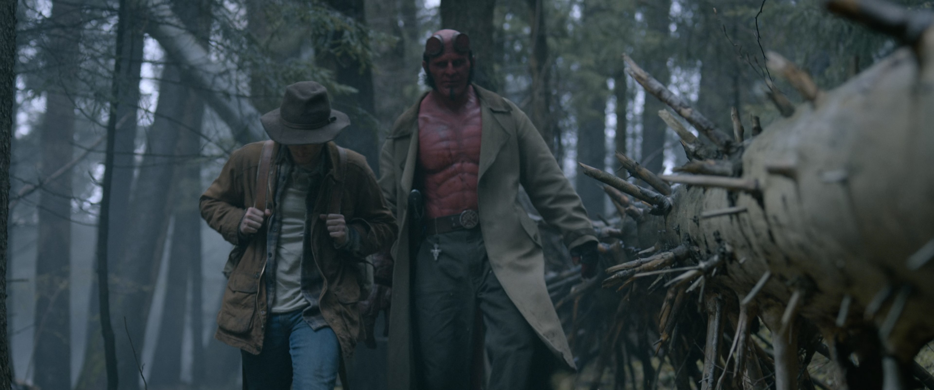 Hellboy.The.Crooked.Man.2024.2160p.WEB.h265-ETHEL.mkv_snapshot_01.05.35.114.jpg