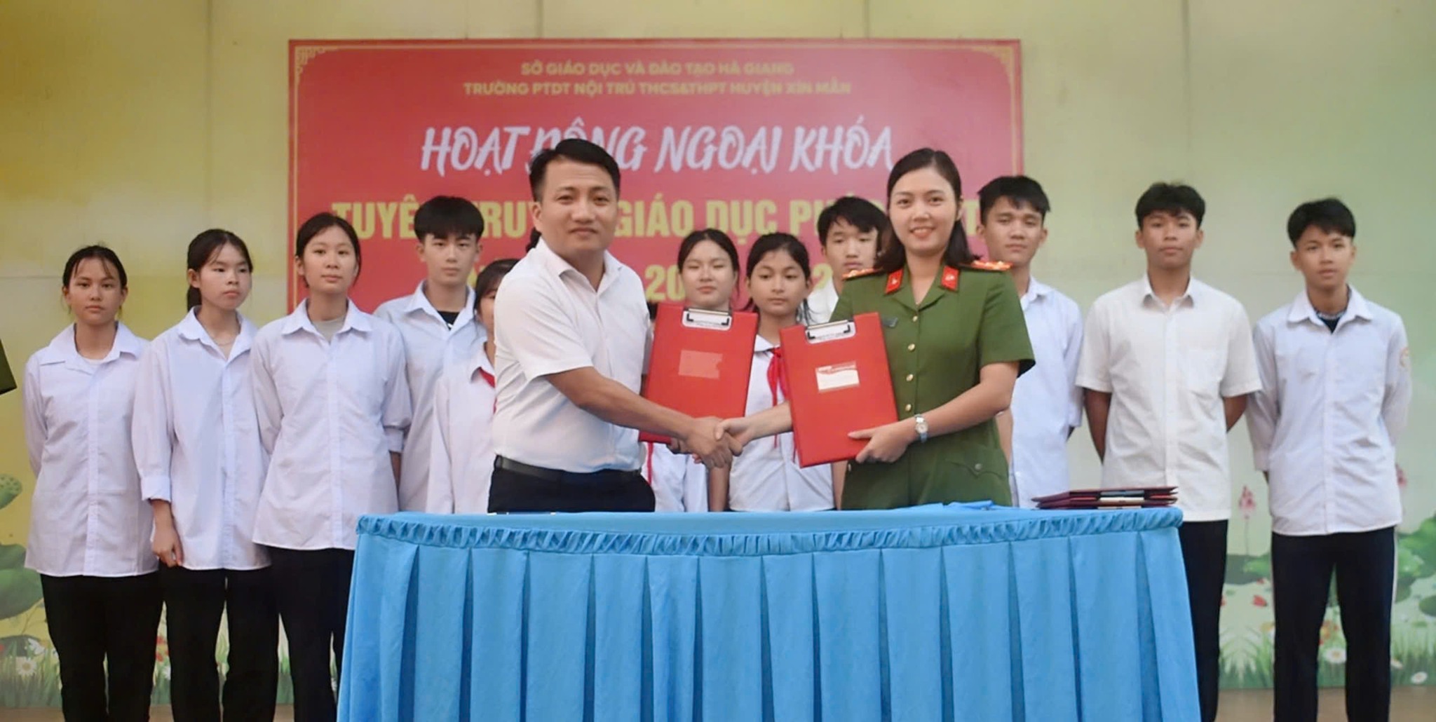 Tuyên truyền giáo dục pháp luật đầu năm học 2024 – 2025