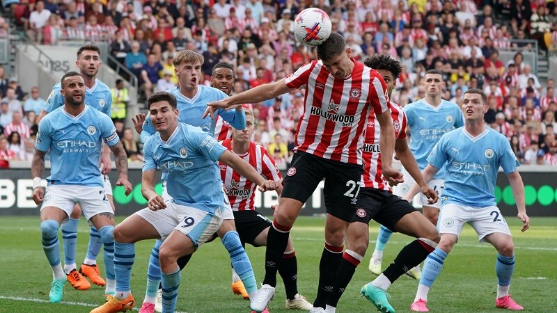 brentford-vs-man-city-phong-do.jpg