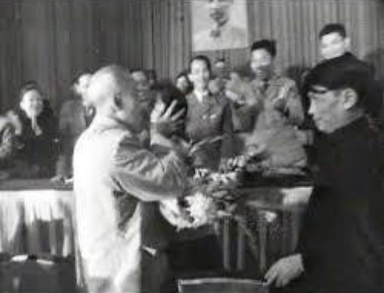 ai-yeu-nhi-dong-bang-bac-ho-chi-minh-v0-k69wumptksec1.jpg