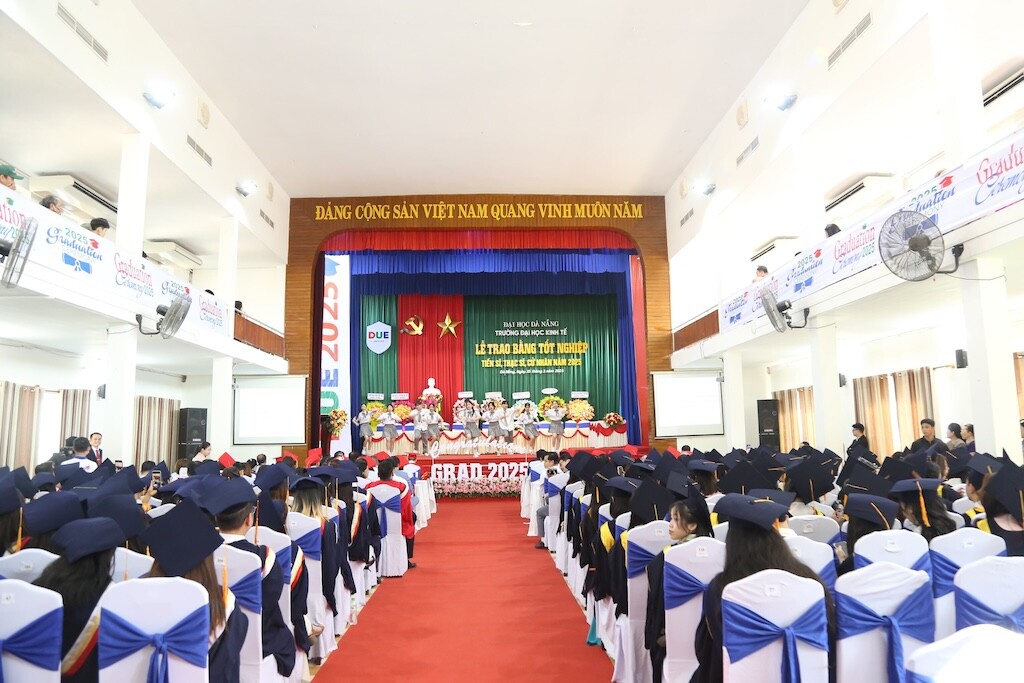 LeTNdot1nam202514.jpg