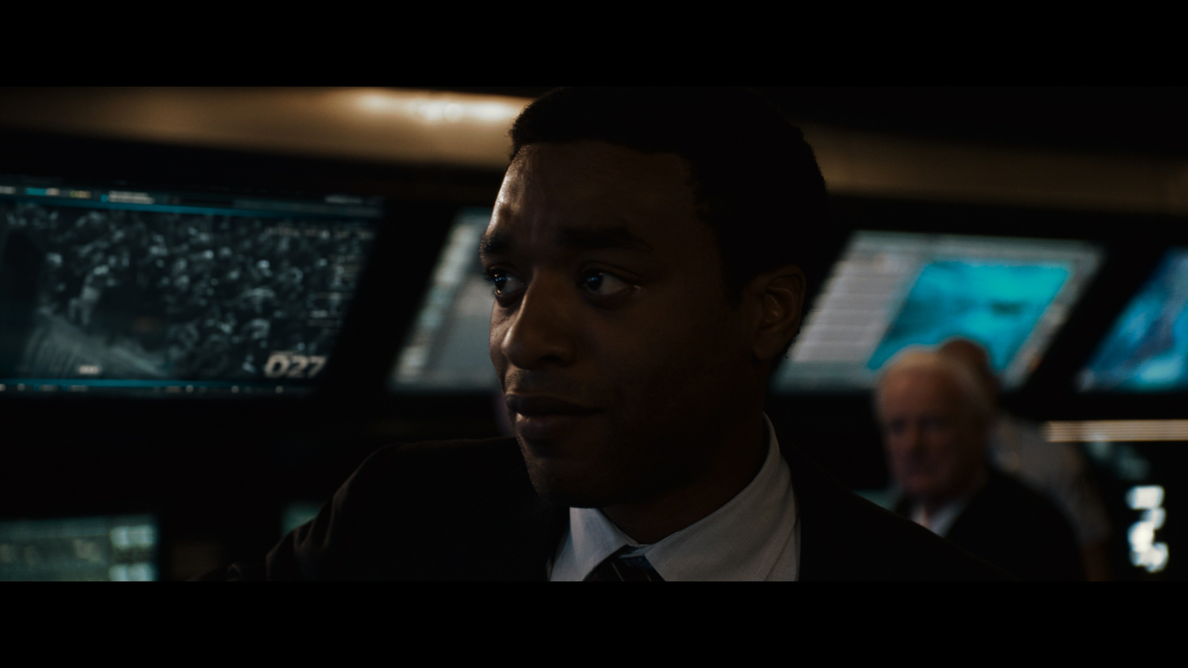 2012.2009.HYBRID.2160p.BluRay.REMUX.HEVC.DV.TrueHD.Atmos.7.1-Flights.mkv_snapshot_02.02.11.294.jpg
