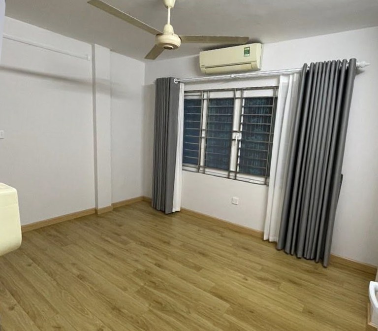 Bán nhà Võ Thị Sáu - 21m2 x 4 tầng - gần công viên Tuổi Trẻ, hồ Quỳnh - giá 5,3 tỷ